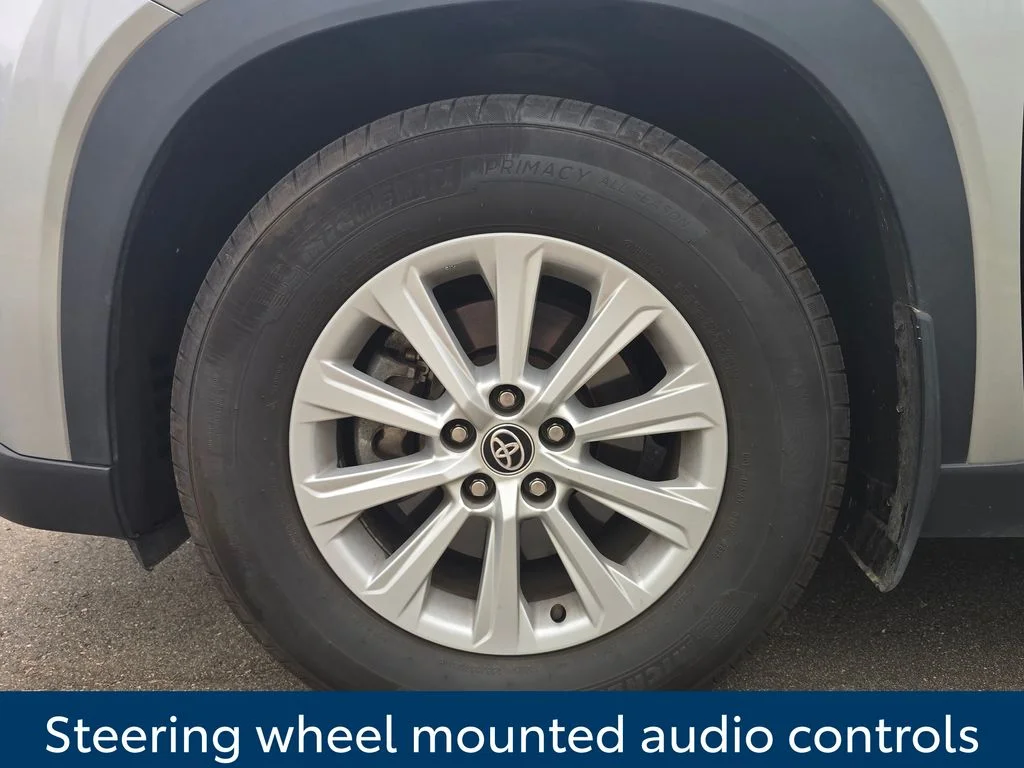 Certified Used 2024 Silver Toyota XLE image 10