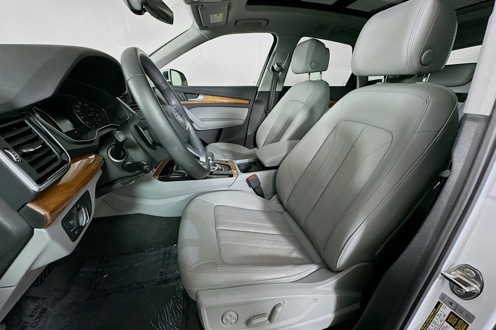 Used 2023 Glacier White Metallic Audi Premium image 18