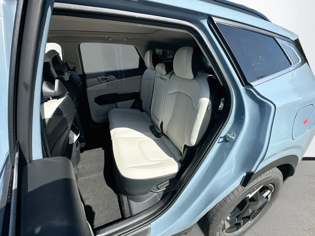 New 2027 Heritage Blue Kia EX image 24