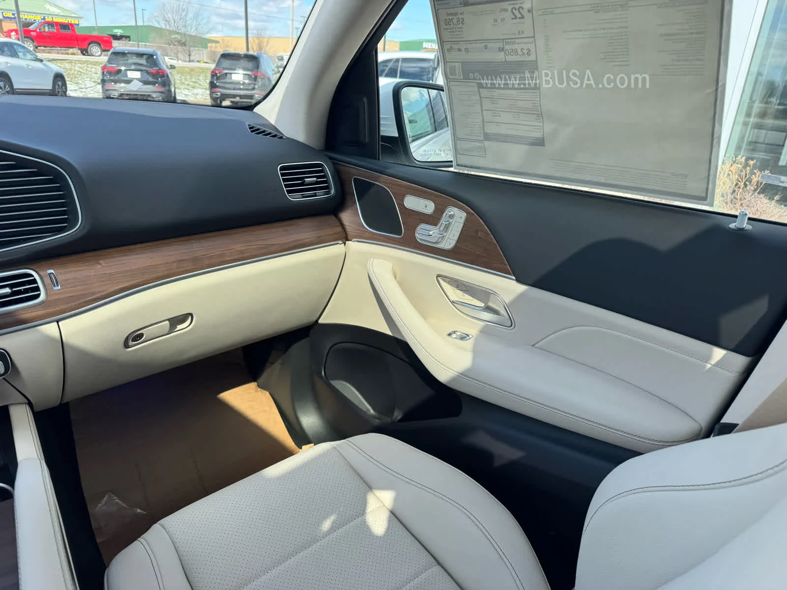 New 2026 Polar White Mercedes-Benz GLE 350 image 37