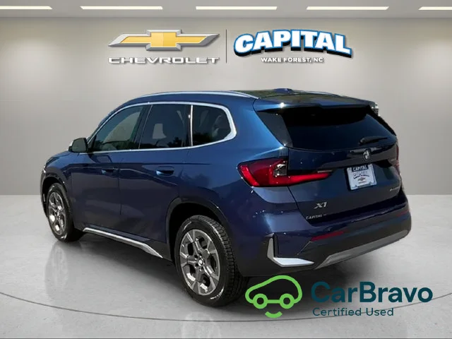 Used 2023 Blue BMW xDrive28i image 3
