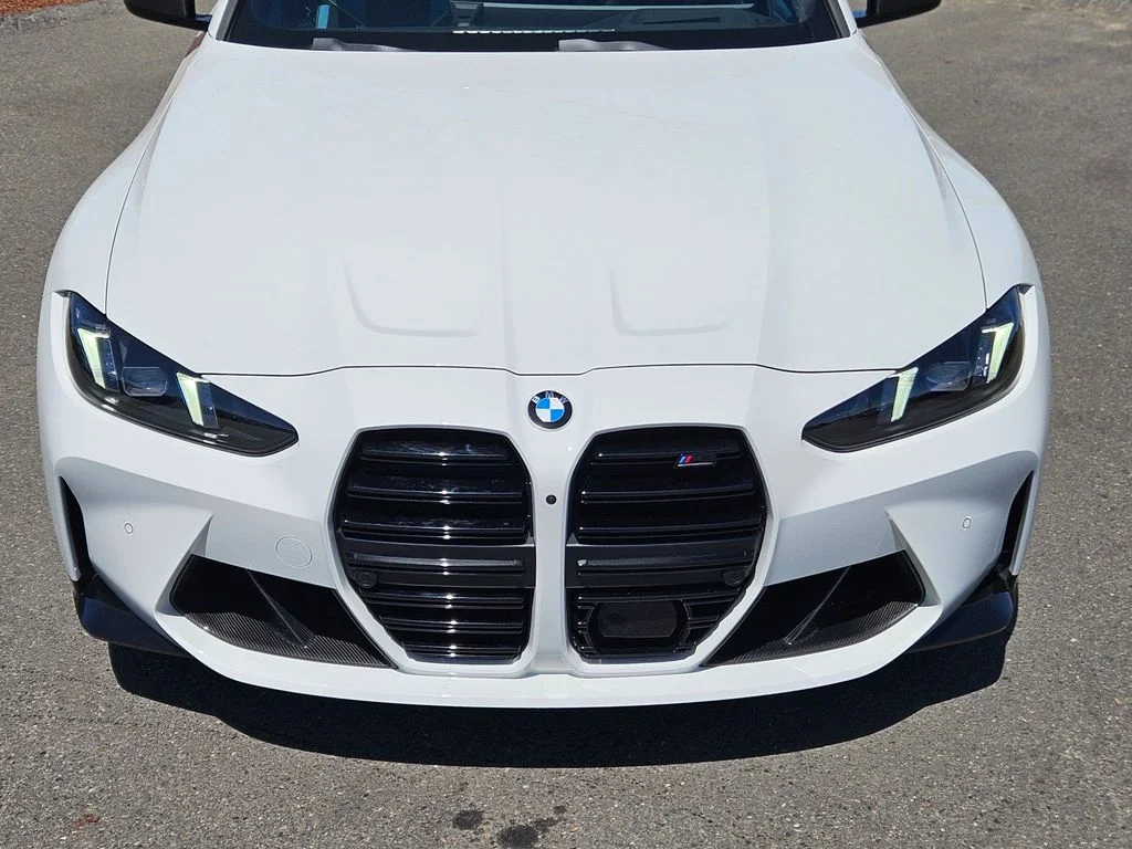 Used 2026 Alpine White BMW Competition image 9