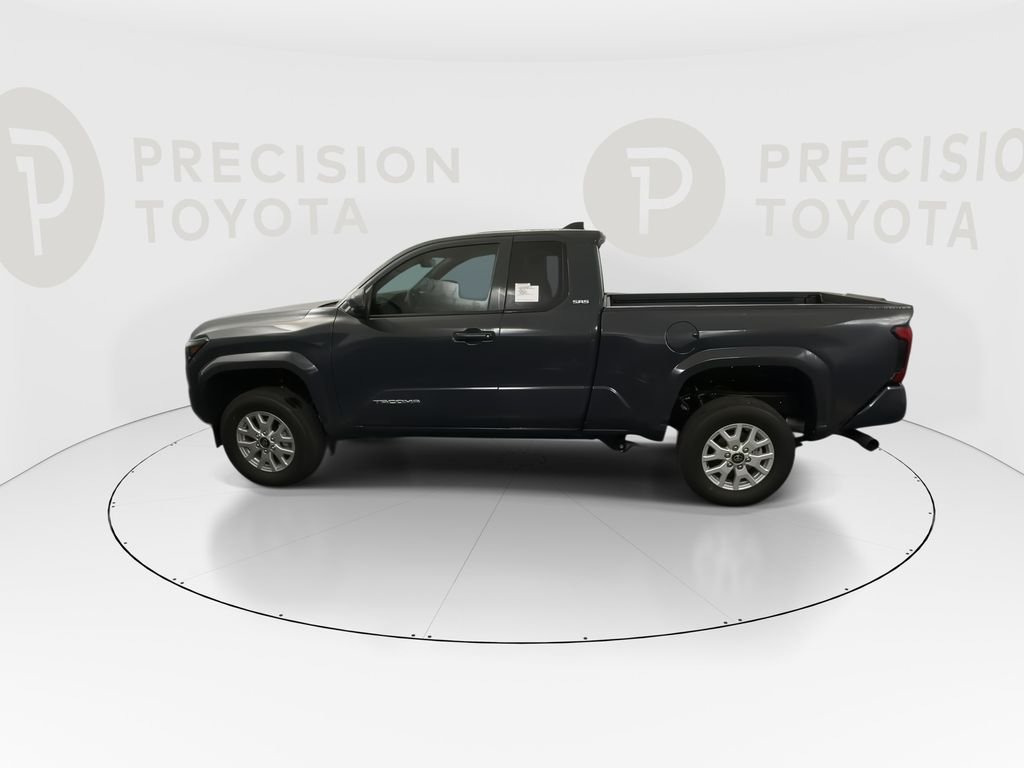 2026 Toyota Tacoma SR5 - Photo 12