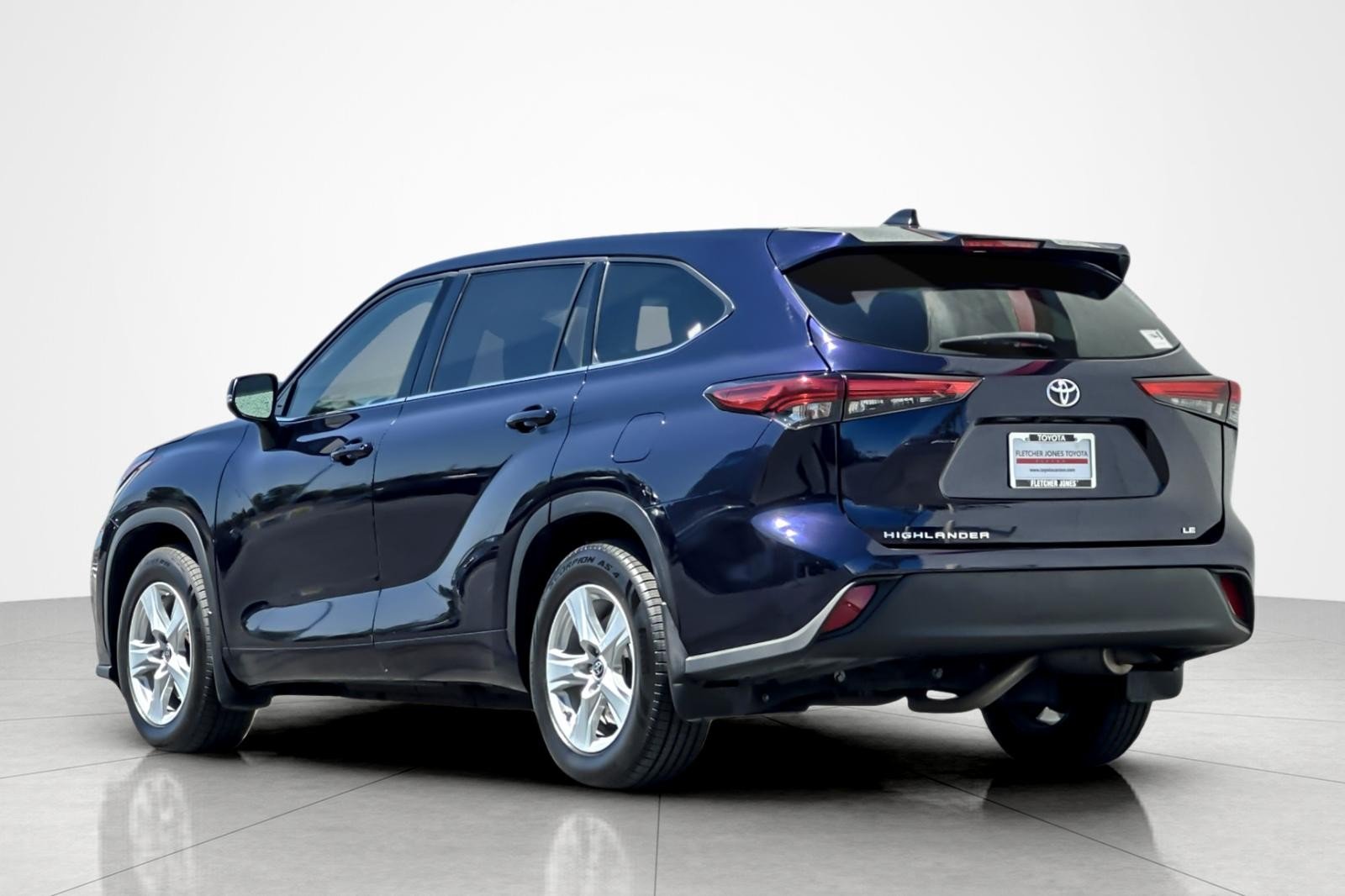 Used 2022 Blueprint Toyota LE image 3
