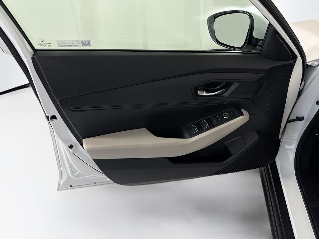 New 2026 Platinum White Pearl Honda LX image 25