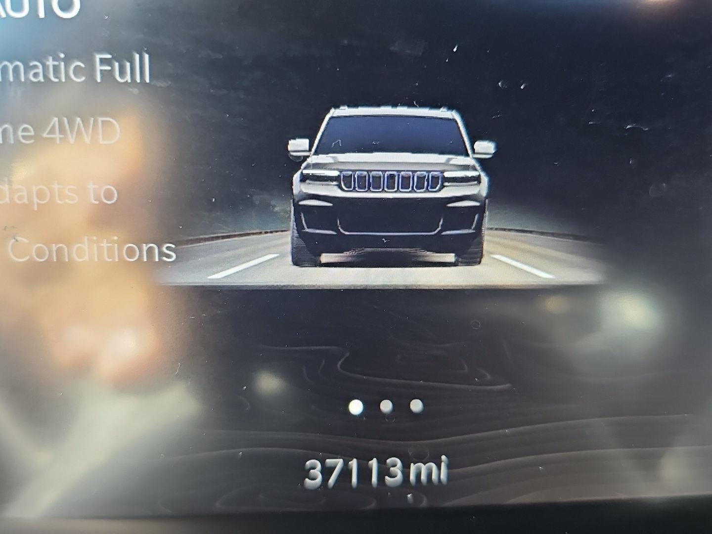 Used 2022 Ember Pearlcoat Jeep Limited image 10