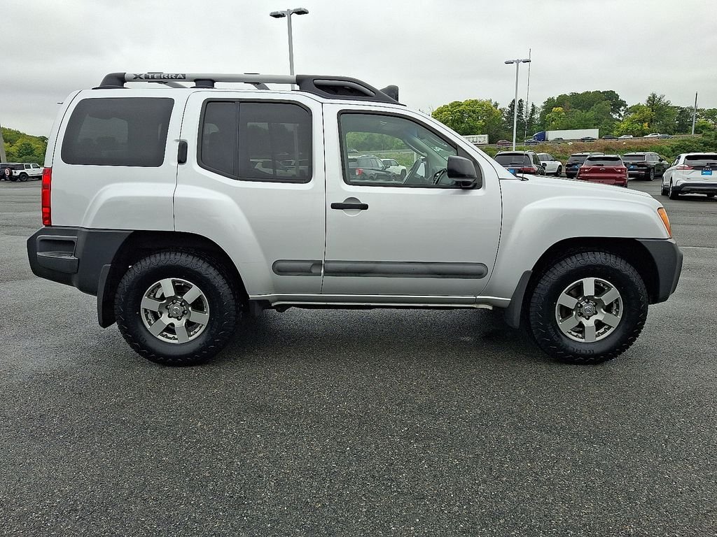 Used 2012 Silver Nissan PRO-4X image 8