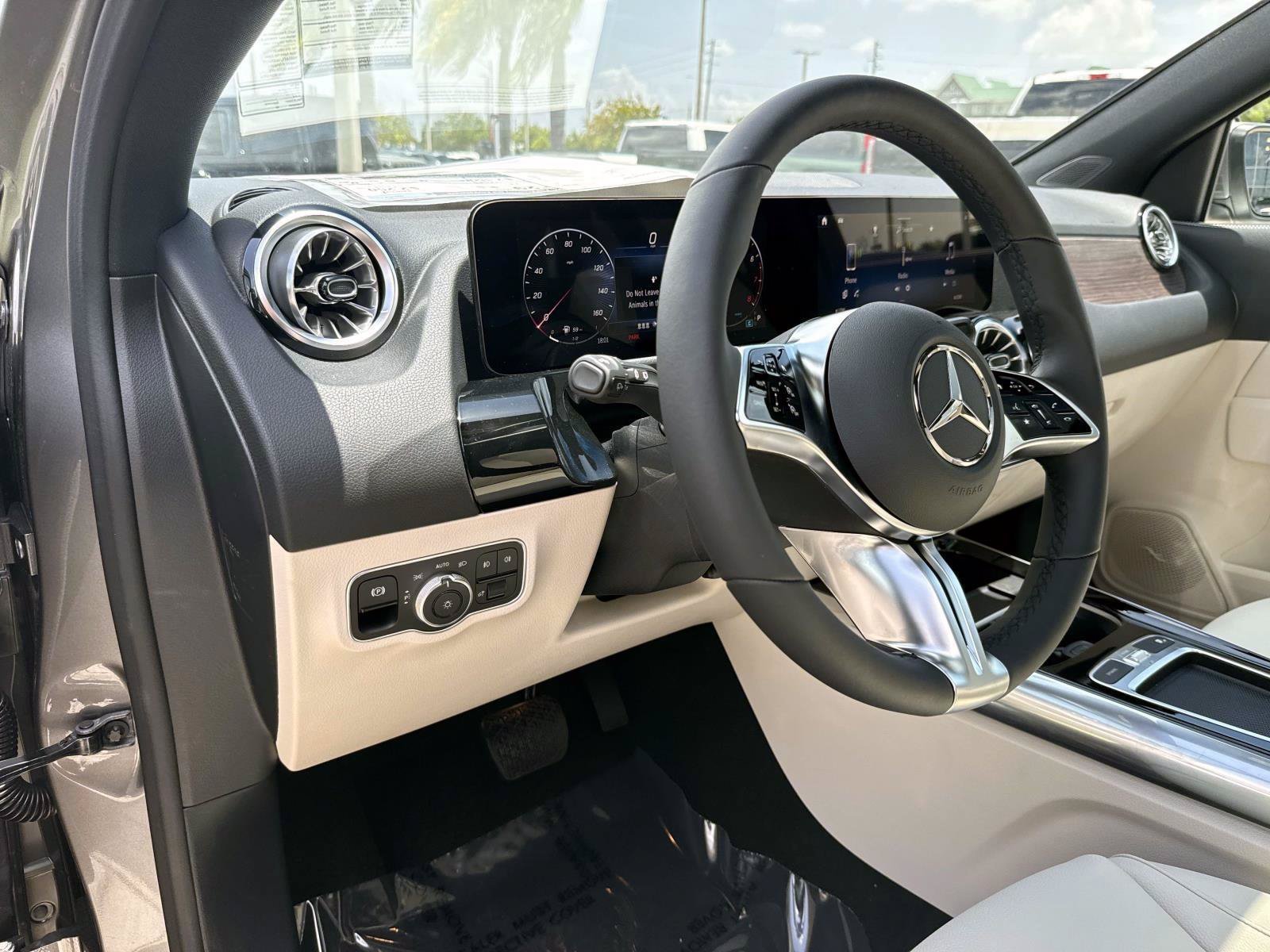 New 2026 Gray Metallic Mercedes-Benz 250 SUV image 20
