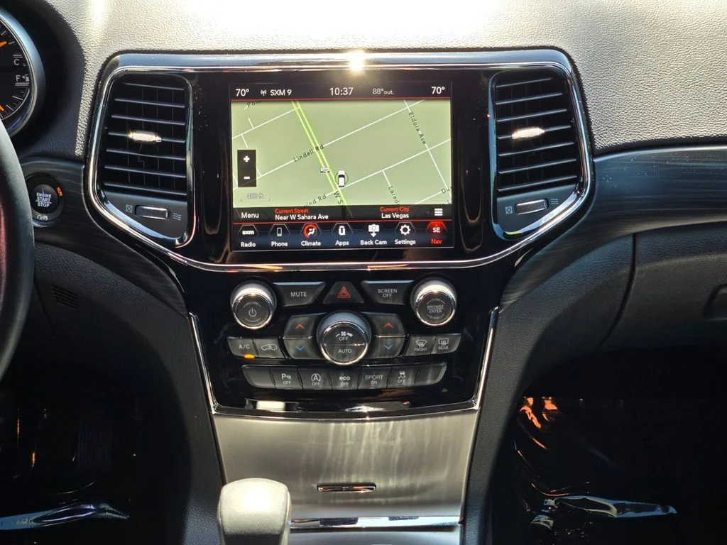 Used 2019 Gray Jeep Laredo E image 15