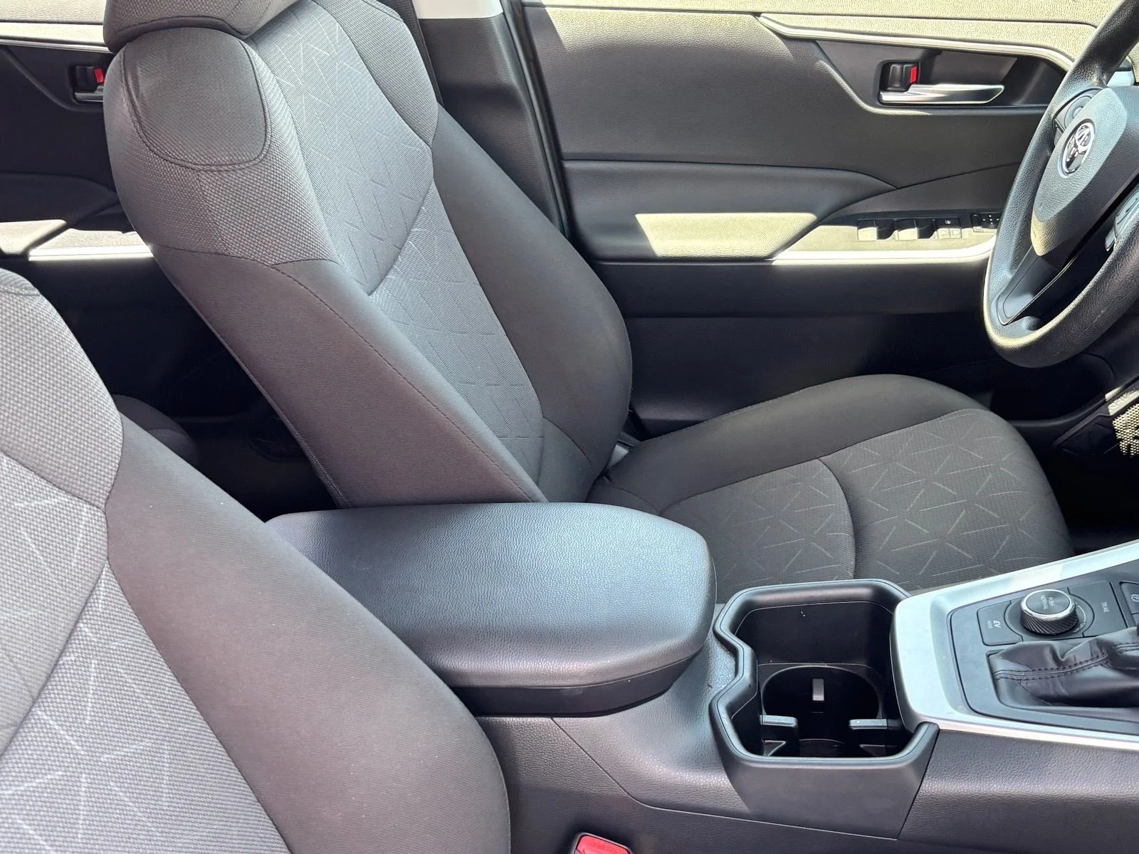 Used 2024 Ice Cap Toyota XLE image 9