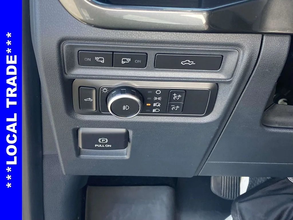 Used 2022 White Ford XLT image 26