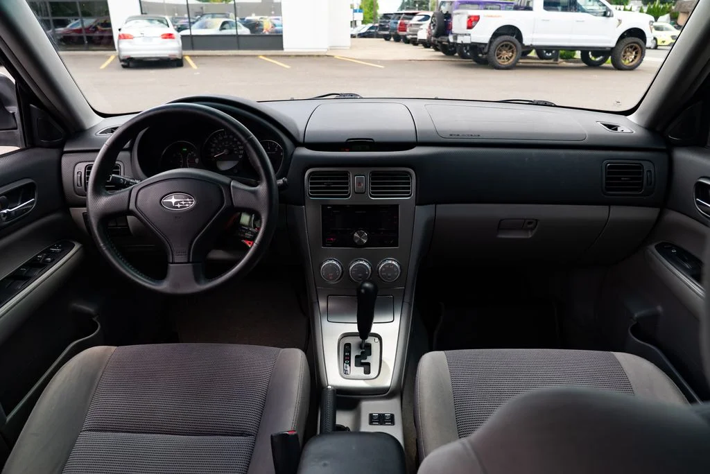 Used 2007  Subaru 2.5X image 8