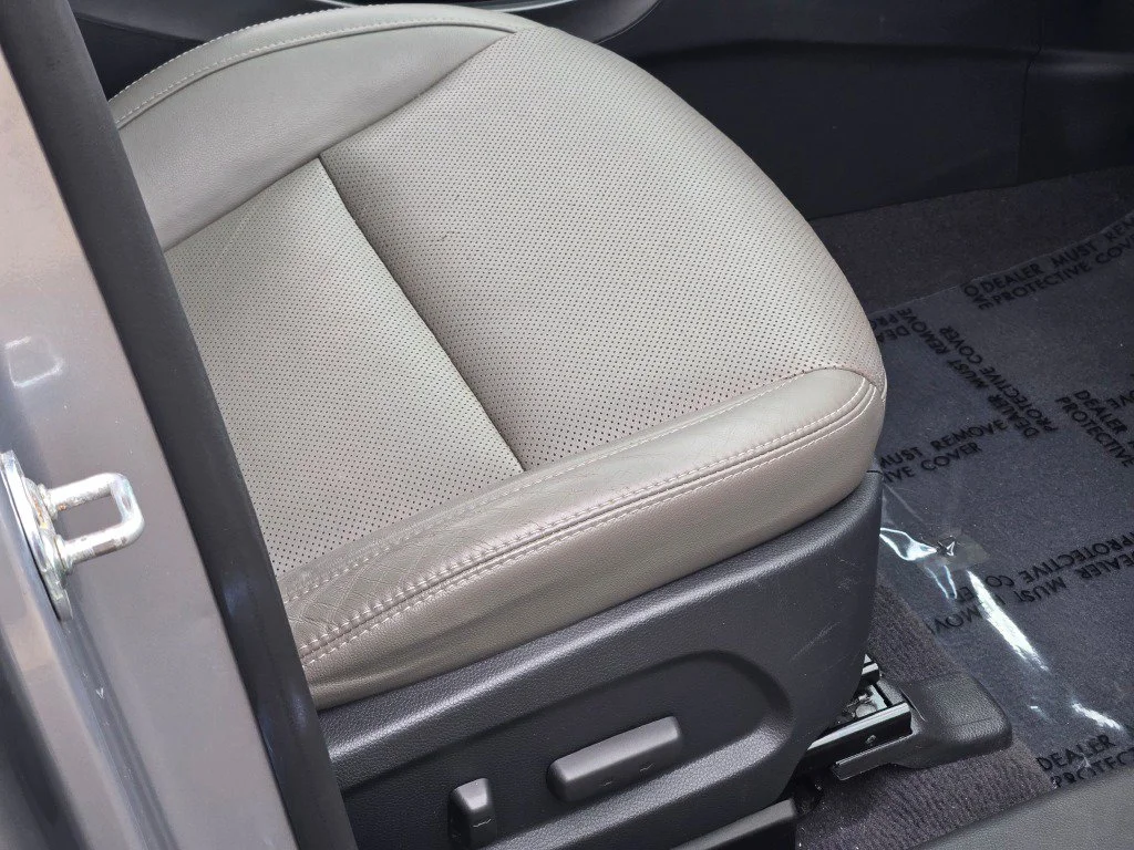 Used 2016 Gray Hyundai Limited image 6