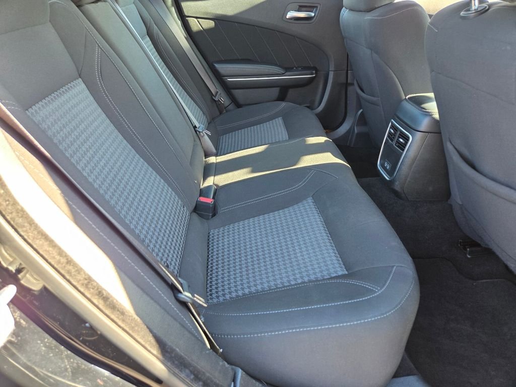 Used 2023 Black Dodge SXT image 19