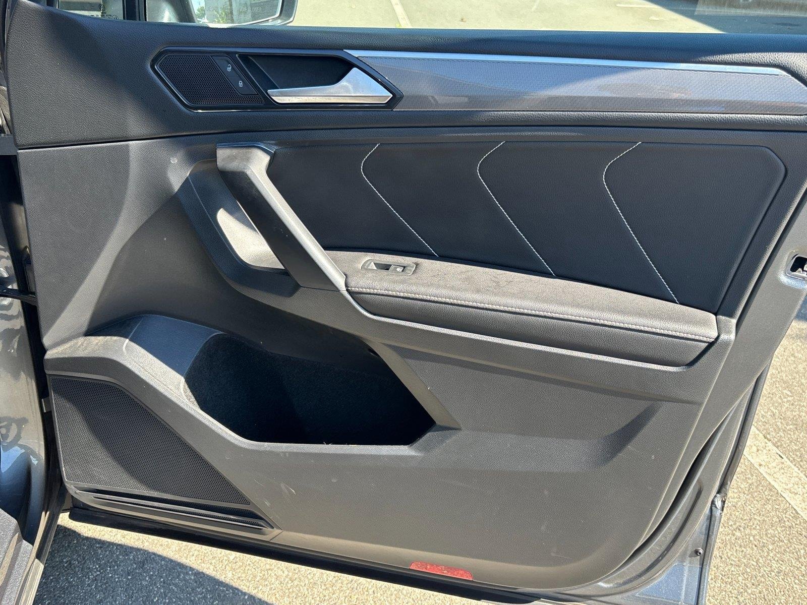 Used 2023 Platinum Gray Metallic Volkswagen SE R-Line Black image 36