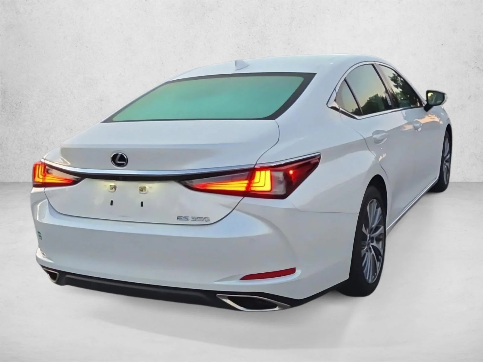 Used 2019 Eminent White Pearl Lexus ES 350 Luxury image 5