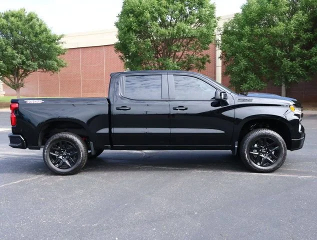 2026 Chevrolet Silverado 1500 LT Trail Boss - Photo 8