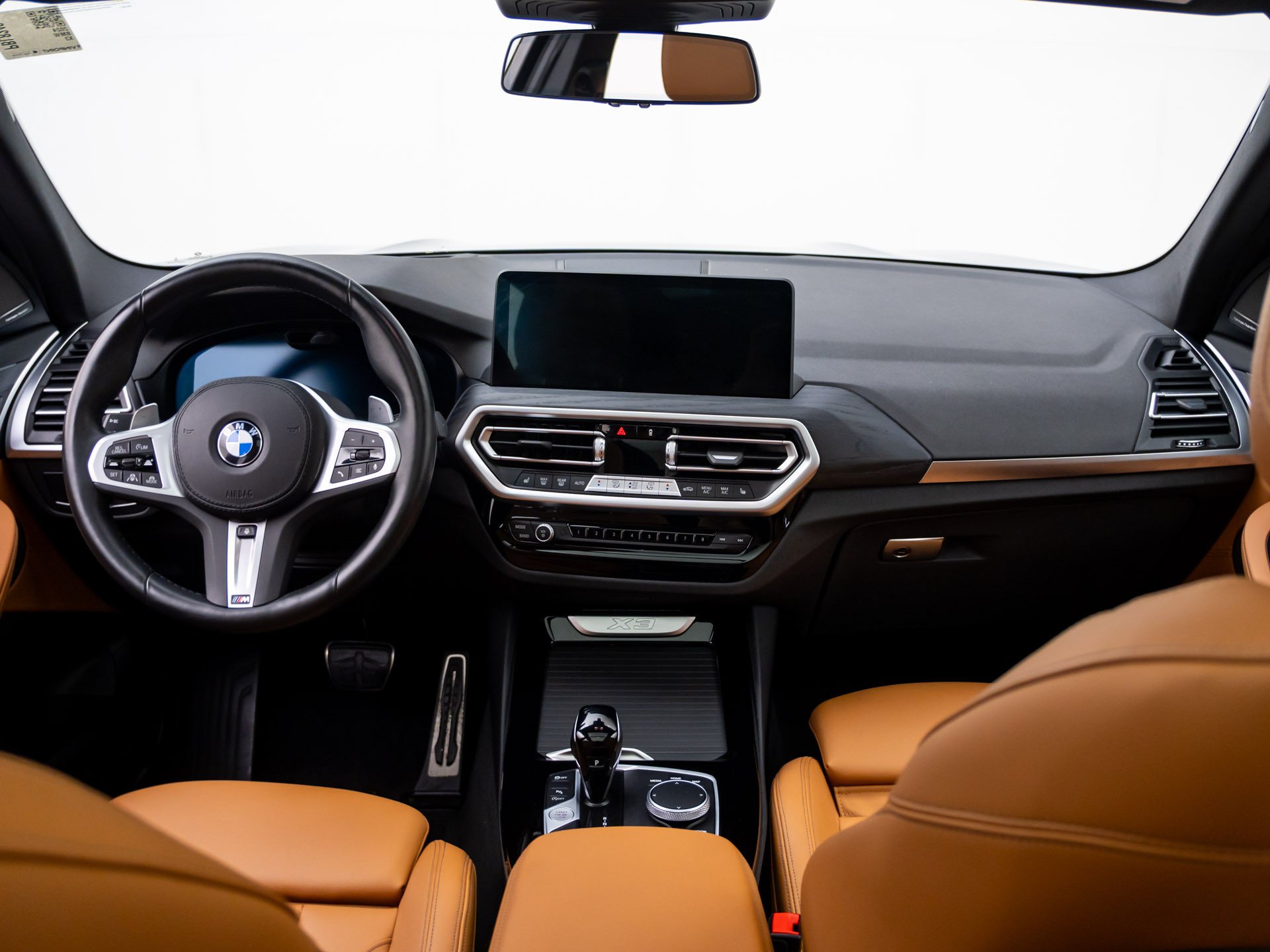 Used 2024 Blue BMW xDrive30i image 11