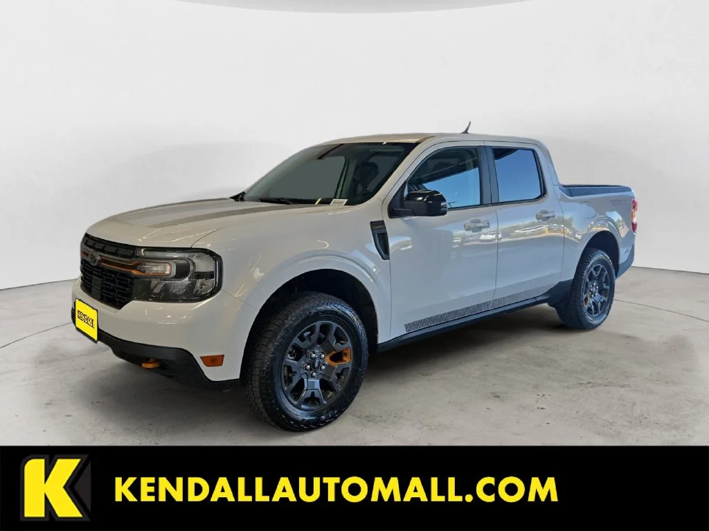 Used 2024 White Ford Lariat image 1