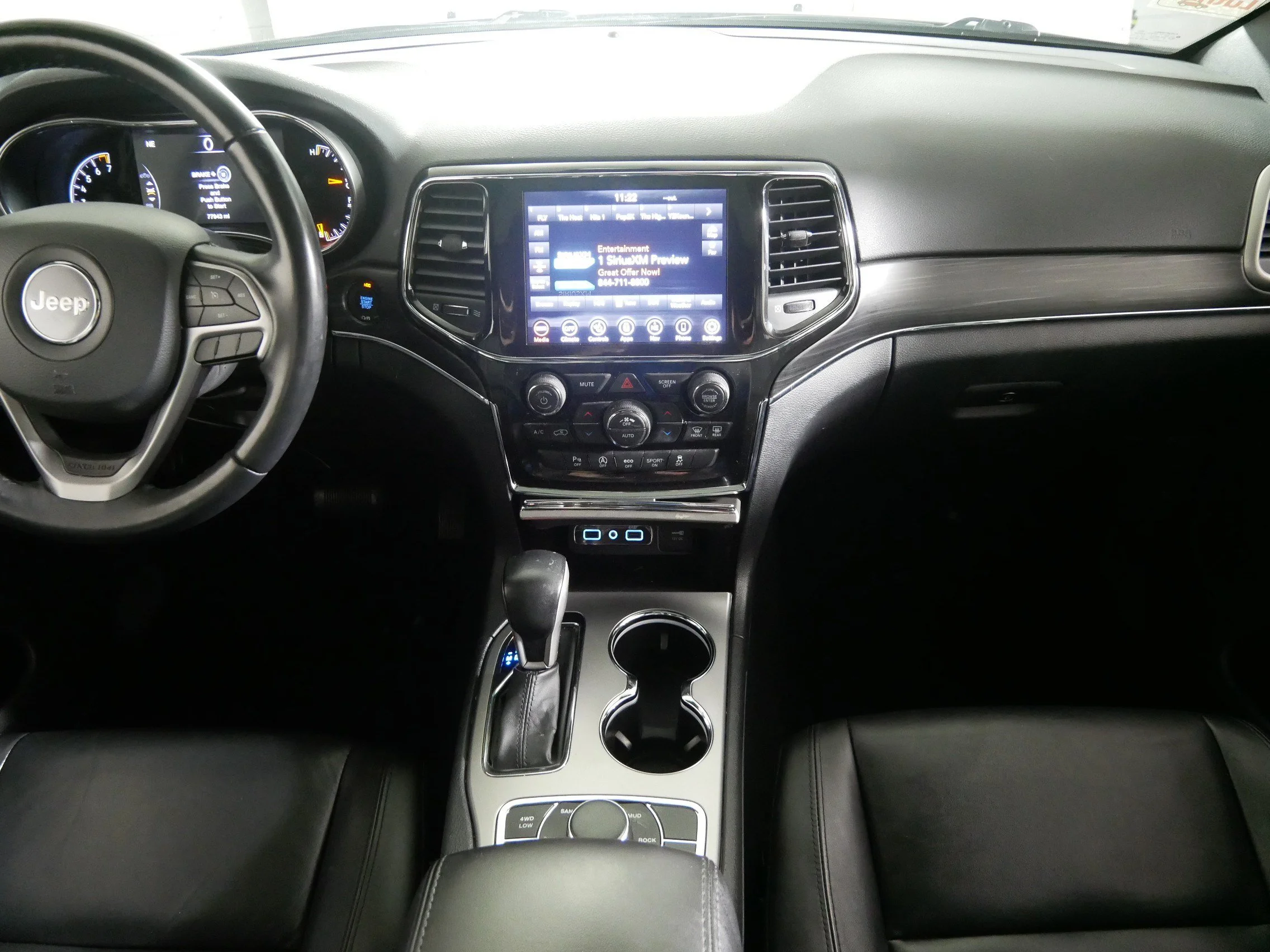 Used 2021 Granite Crystal Metallic Clearcoat Jeep Limited image 10