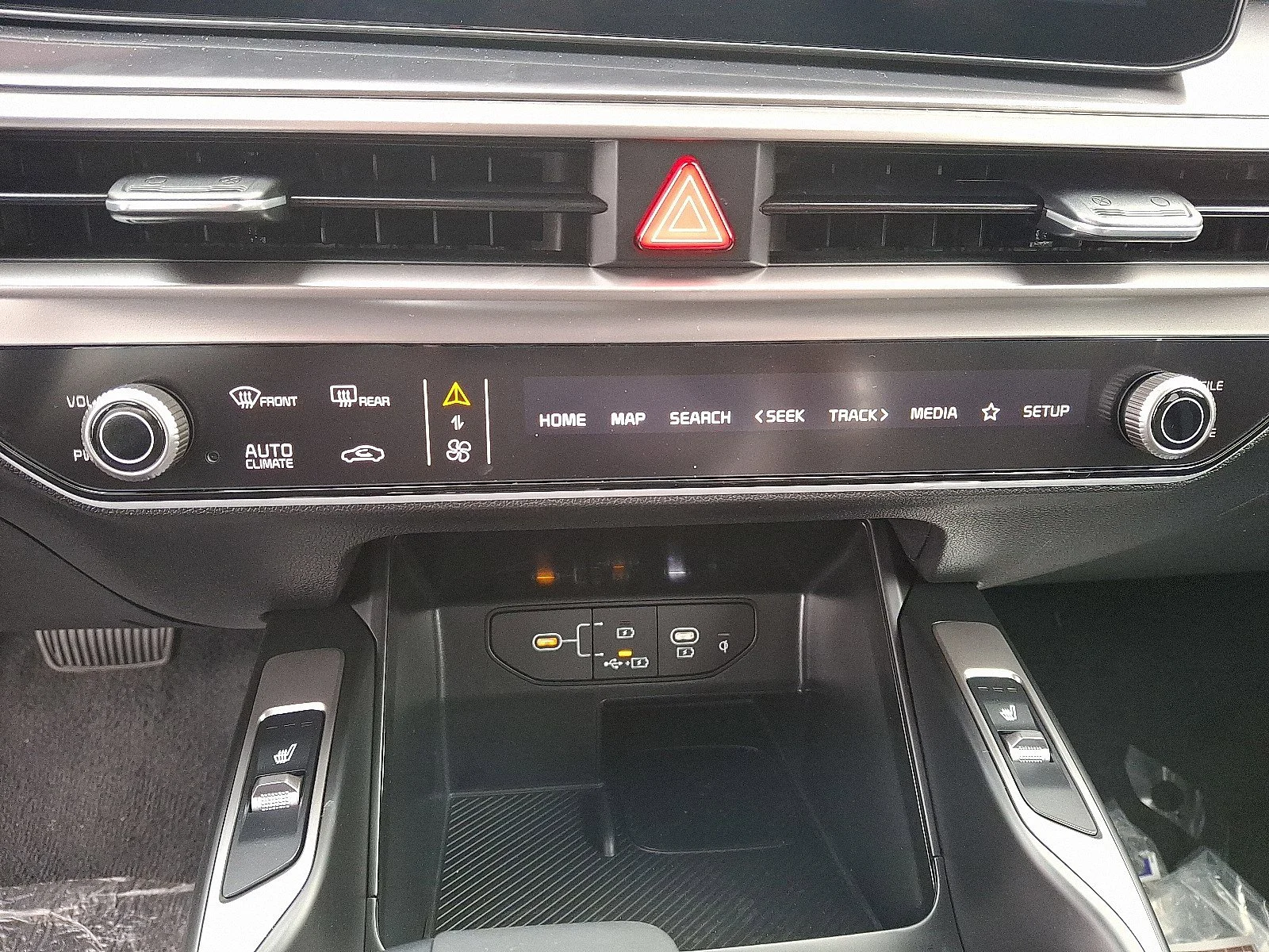 New 2026 Wolf Gray Kia S image 14