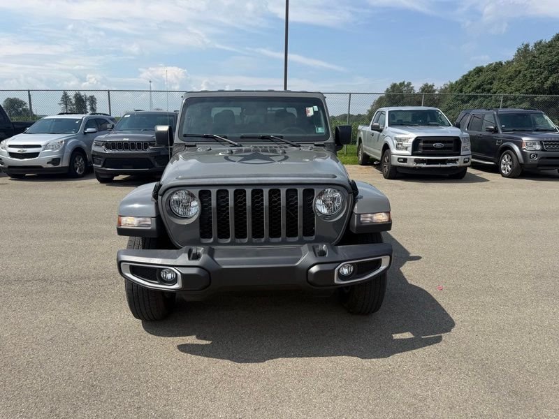 Used 2023 Gray Jeep Sport S image 10