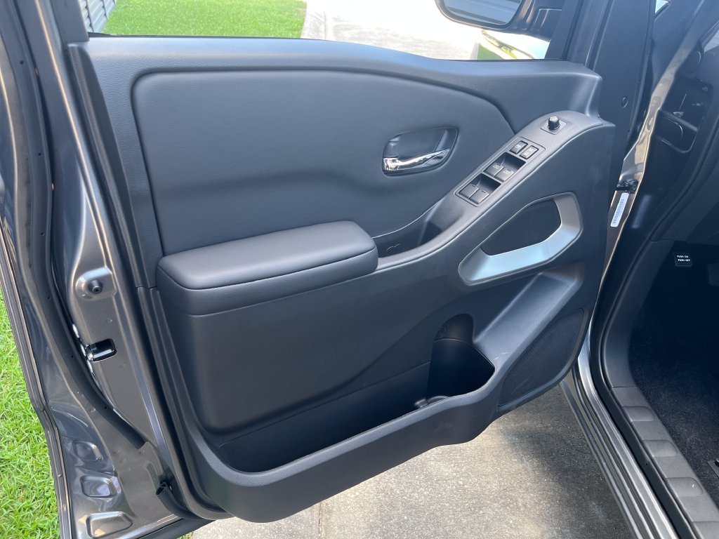 New 2027 Gun Metallic Nissan Crew Cab SV image 10