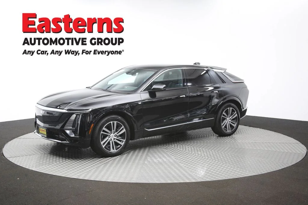 Used 2025 Black Cadillac Luxury image 58