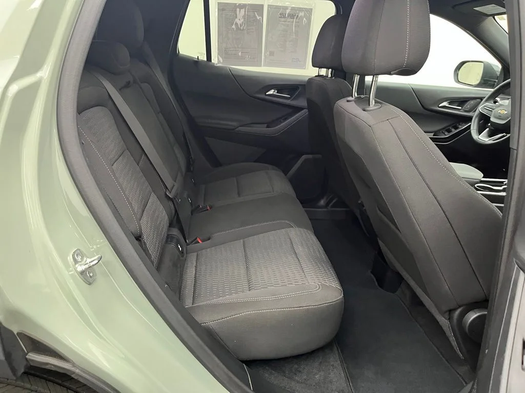 Used 2025 Green Chevrolet LT image 40