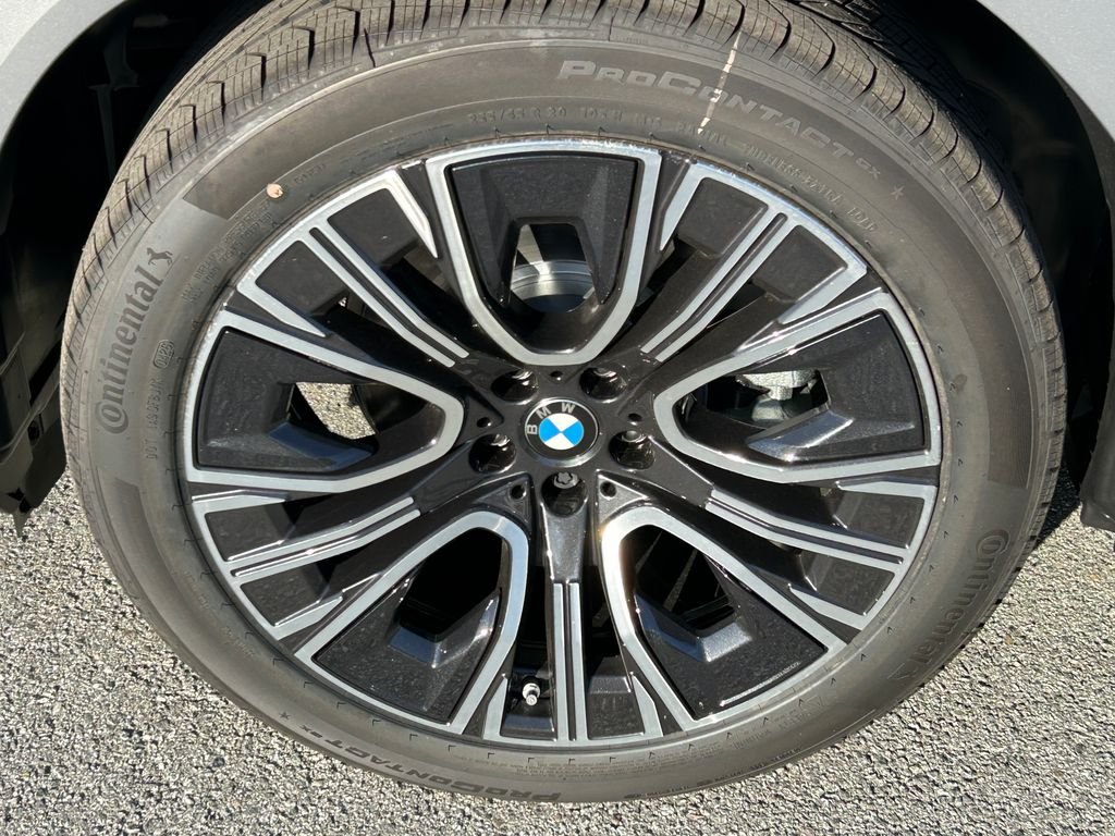 New 2026 Skyscraper Grey Metallic BMW 30 xDrive image 9