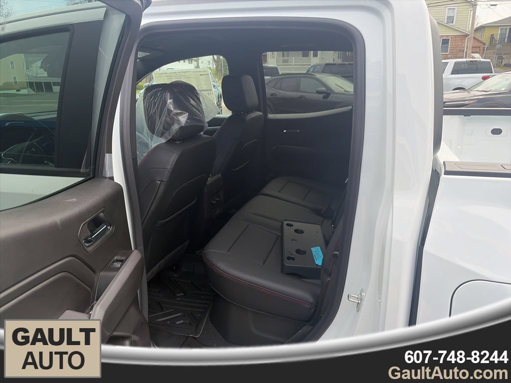 2026 Chevrolet Colorado Z71 - Photo 12
