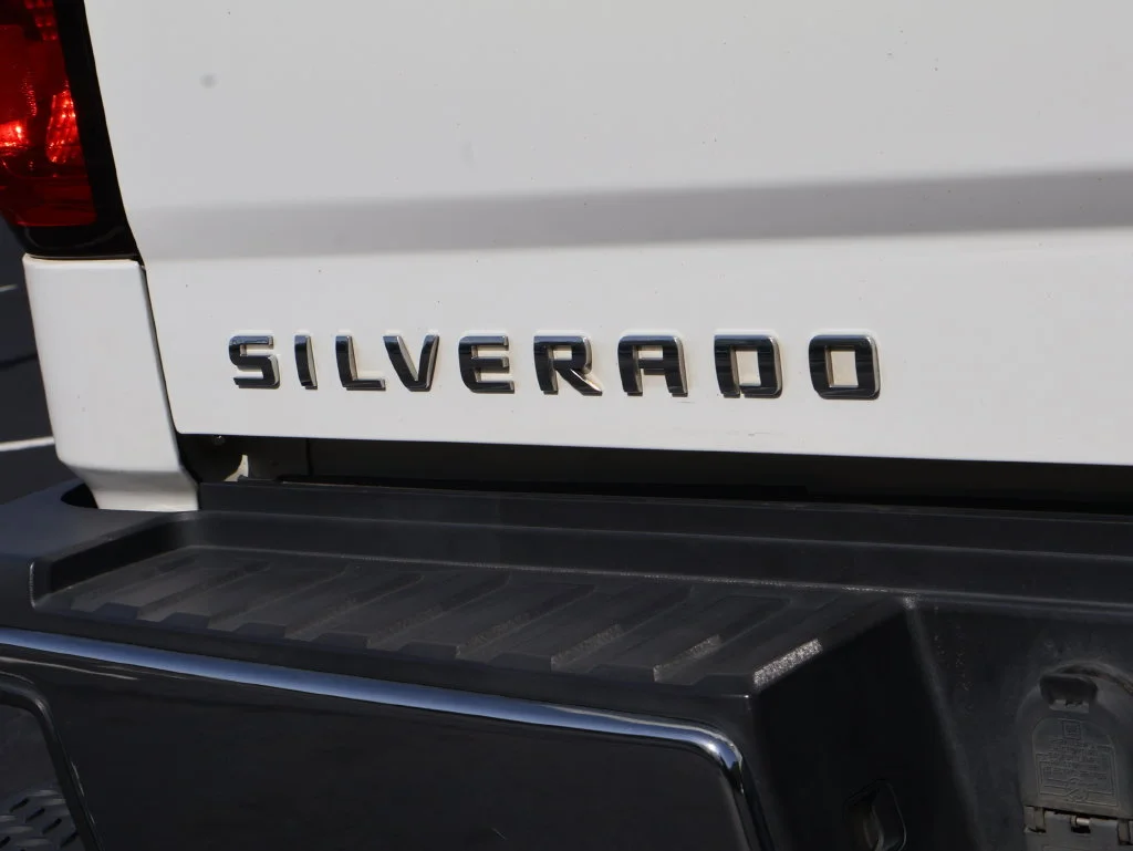 Used 2015 White Chevrolet Work Truck image 30