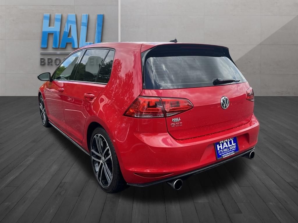 Used 2017 Red Volkswagen Sport image 3