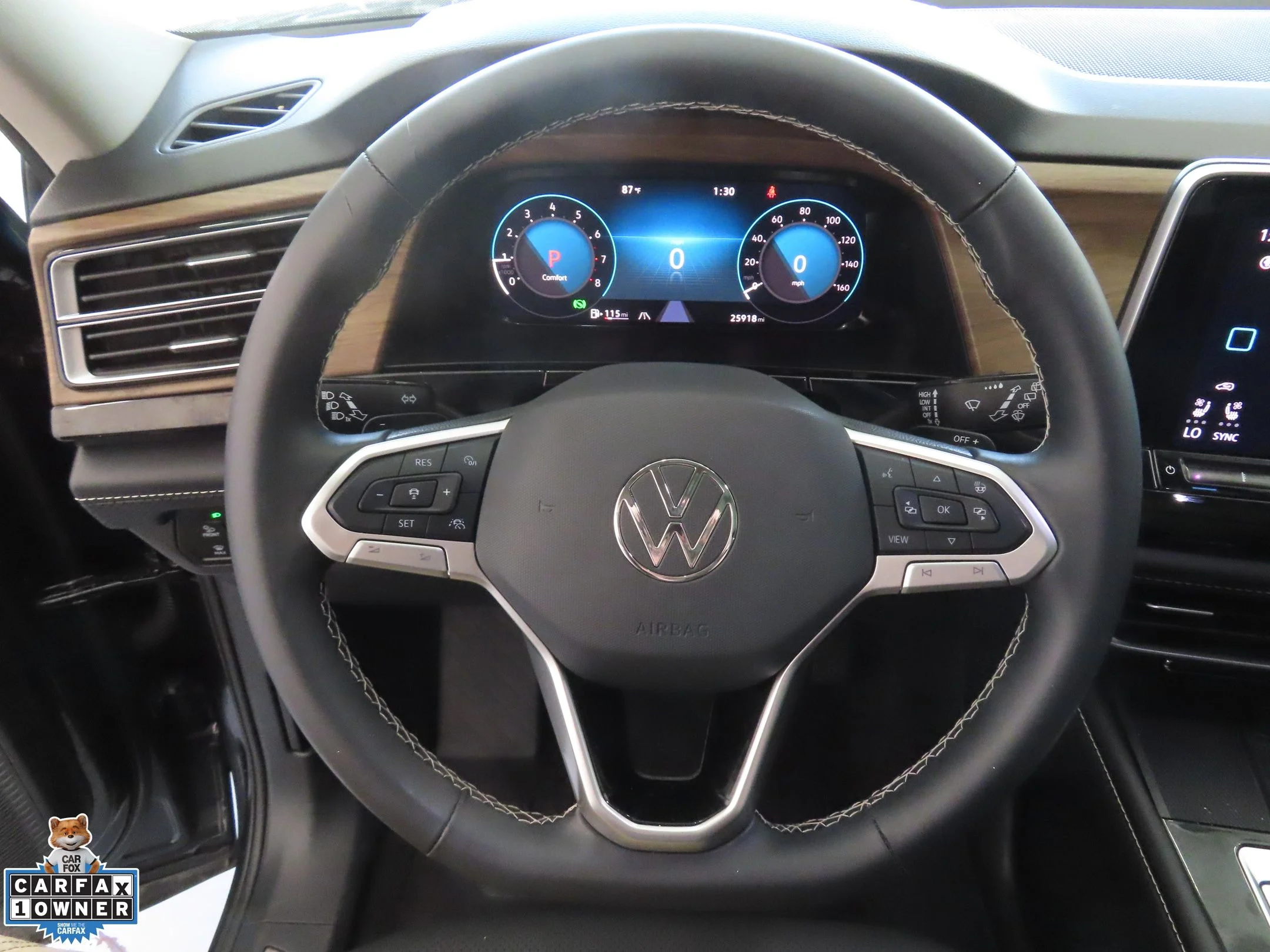 Used 2024 Black Volkswagen 2.0T SE w/Technology image 16