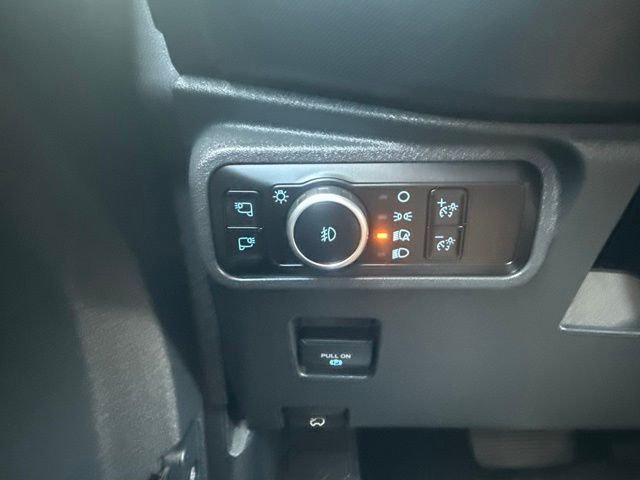 Used 2023 Blue Ford Outer Banks image 18