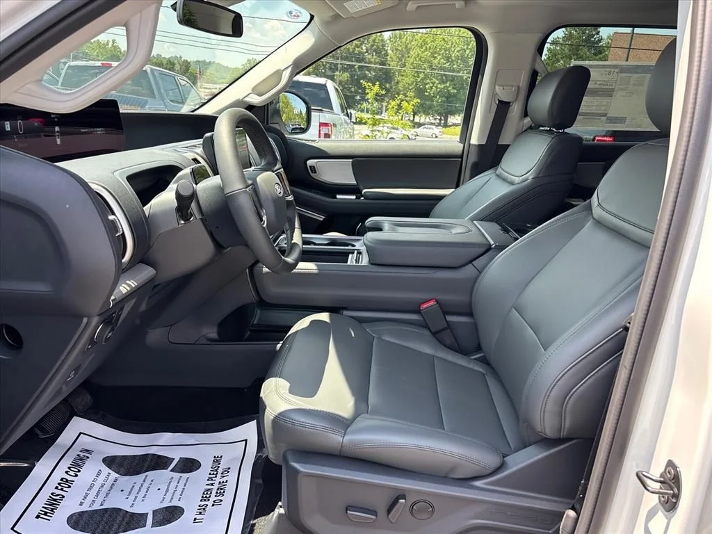 New 2027 Star White Metallic Tri-Coat Ford Active image 23