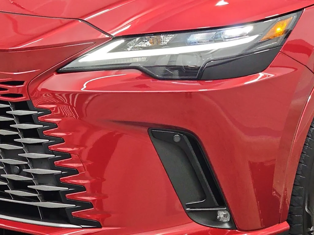 New 2026 Matador Red Mica Lexus PREMIUM image 30
