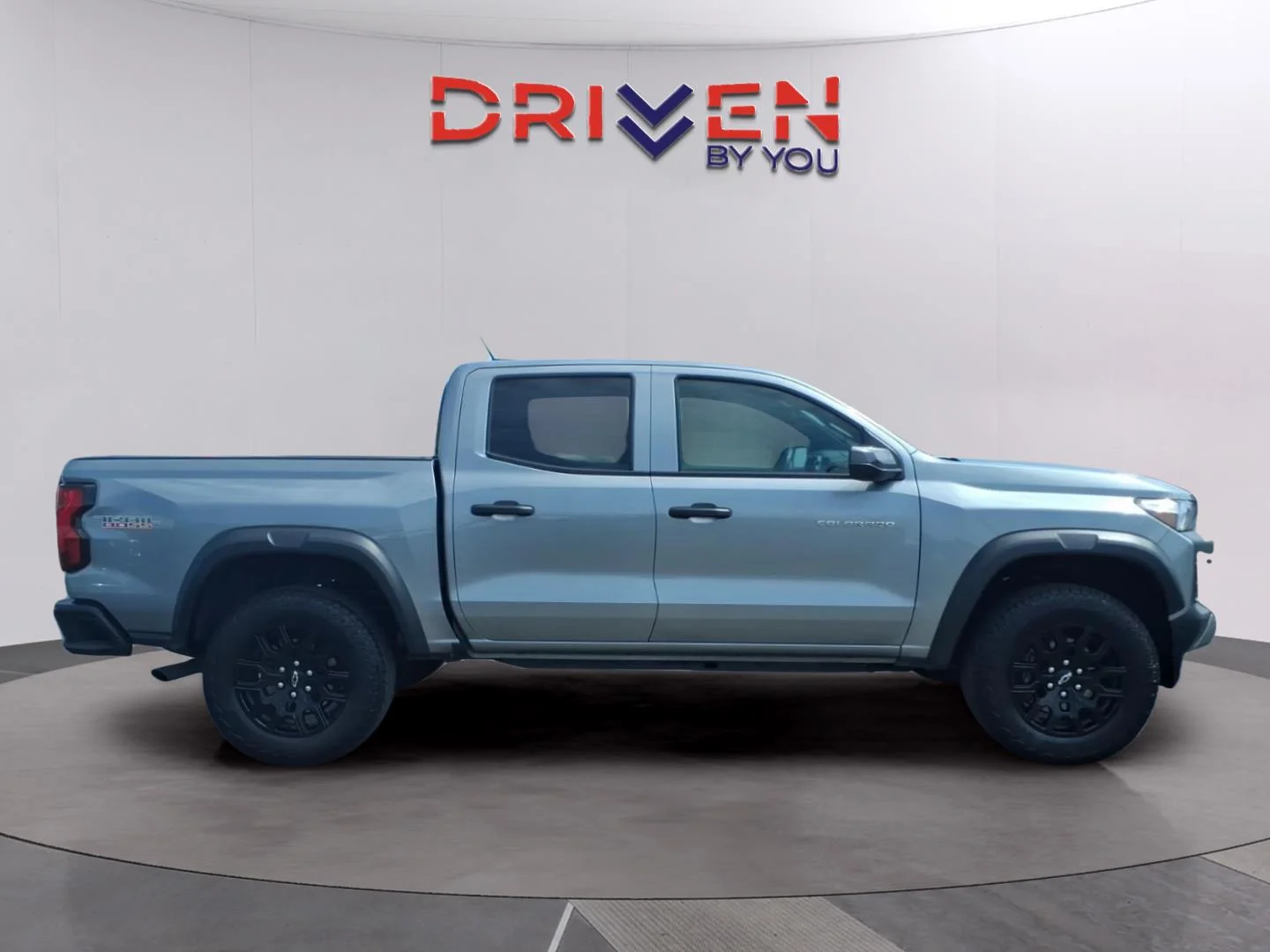 Used 2025 Sterling Gray Metallic Chevrolet Trail Boss image 6