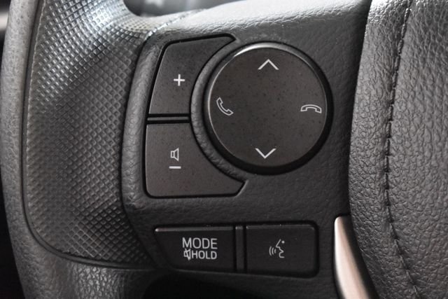 Used 2018 Gray Toyota LE image 17