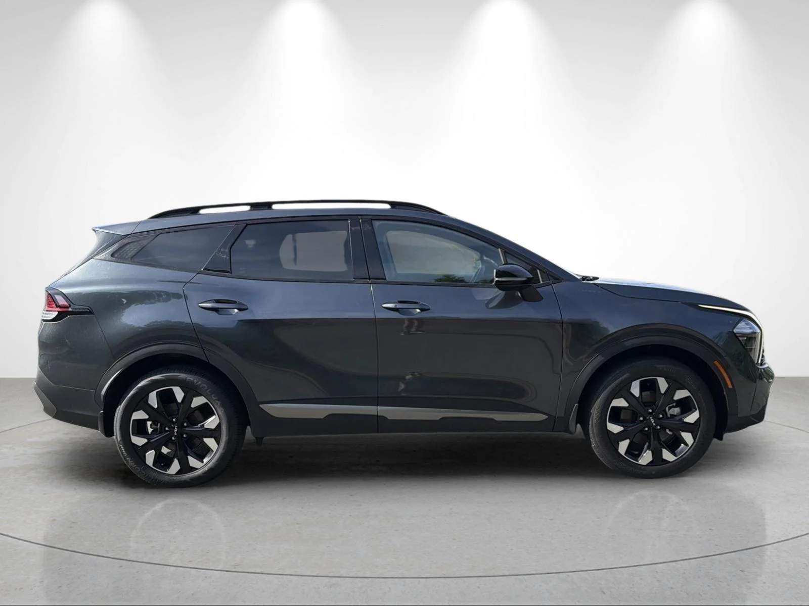 Used 2023 Gravity Gray Kia X-Line image 6