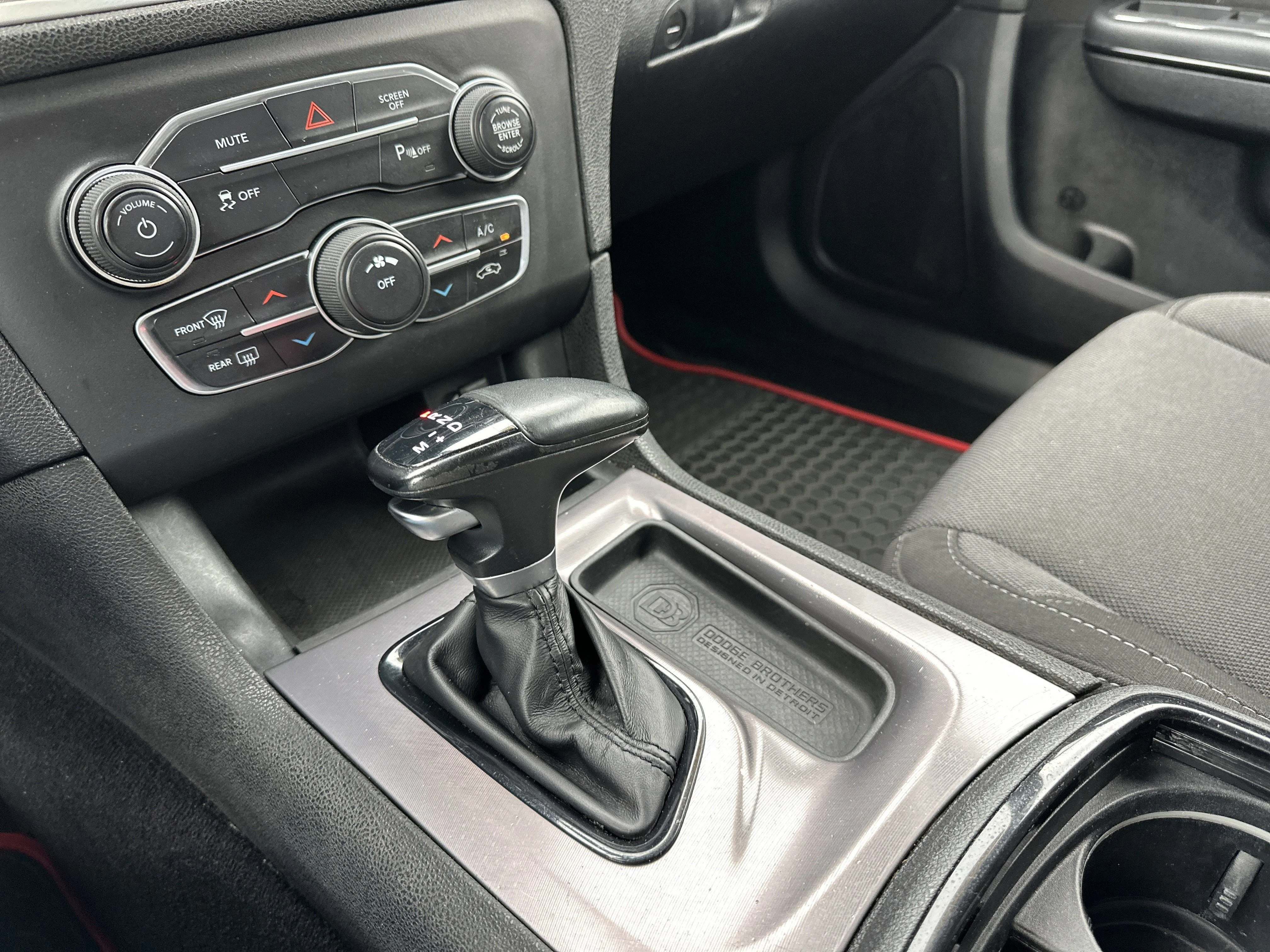 2022 Dodge Charger SXT - Photo 29