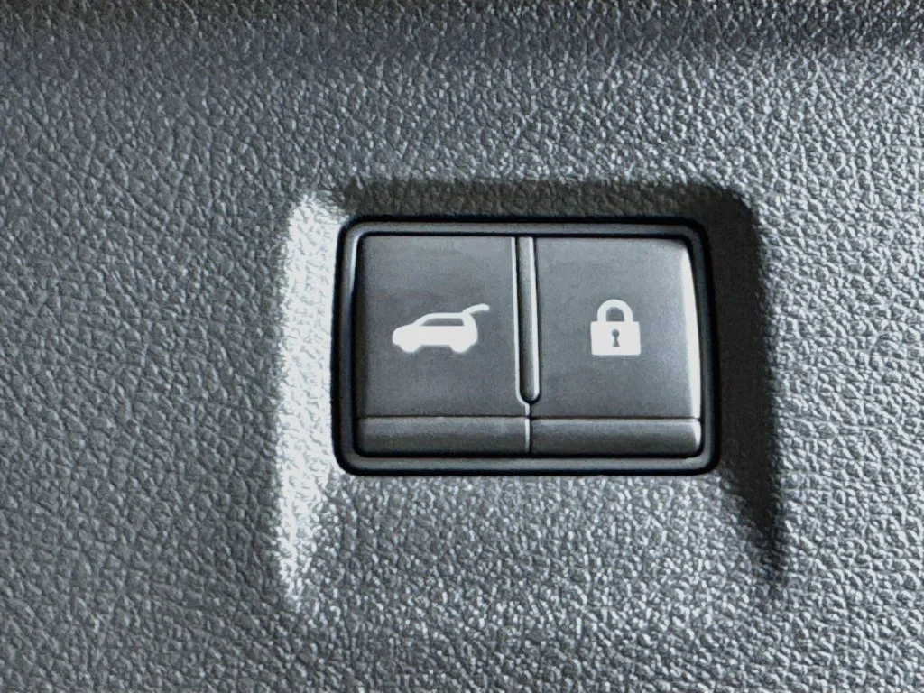Certified Used 2023 Titanium INFINITI LUXE image 36