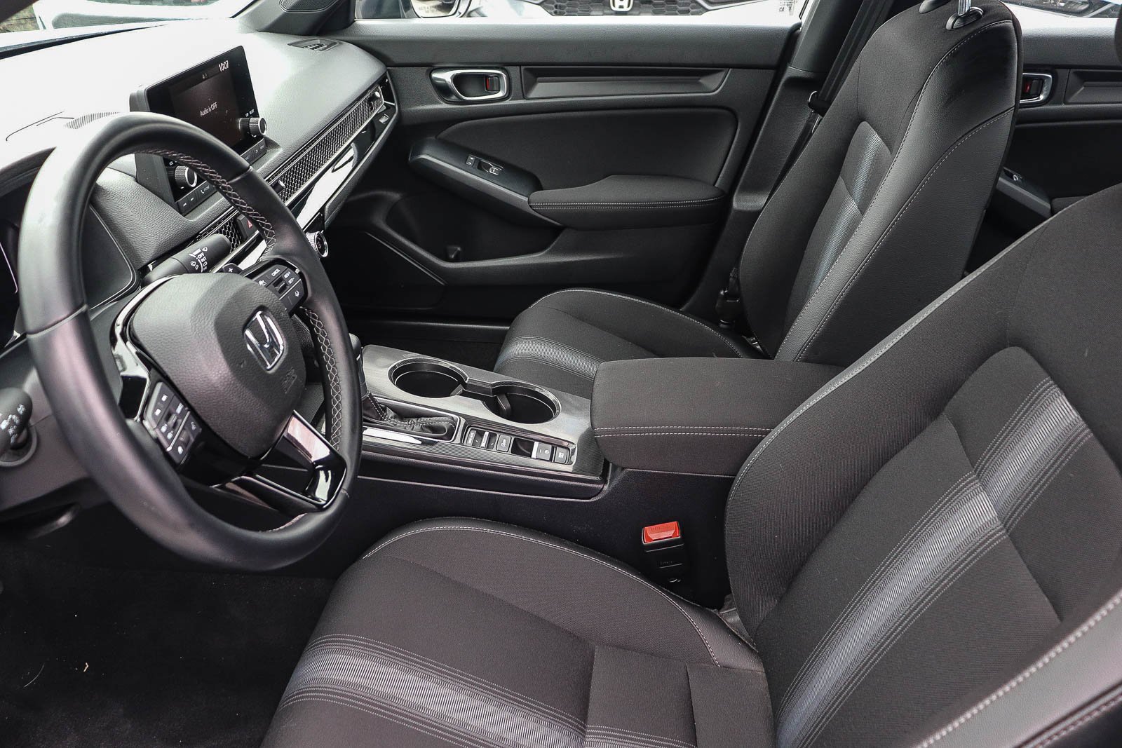 2025 Honda Civic Sport - Photo 22