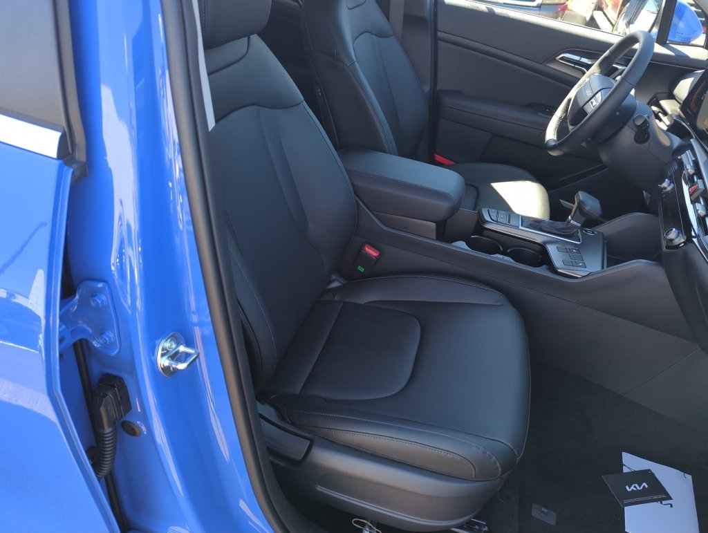 New 2027 Nebular Blue Kia EX image 36