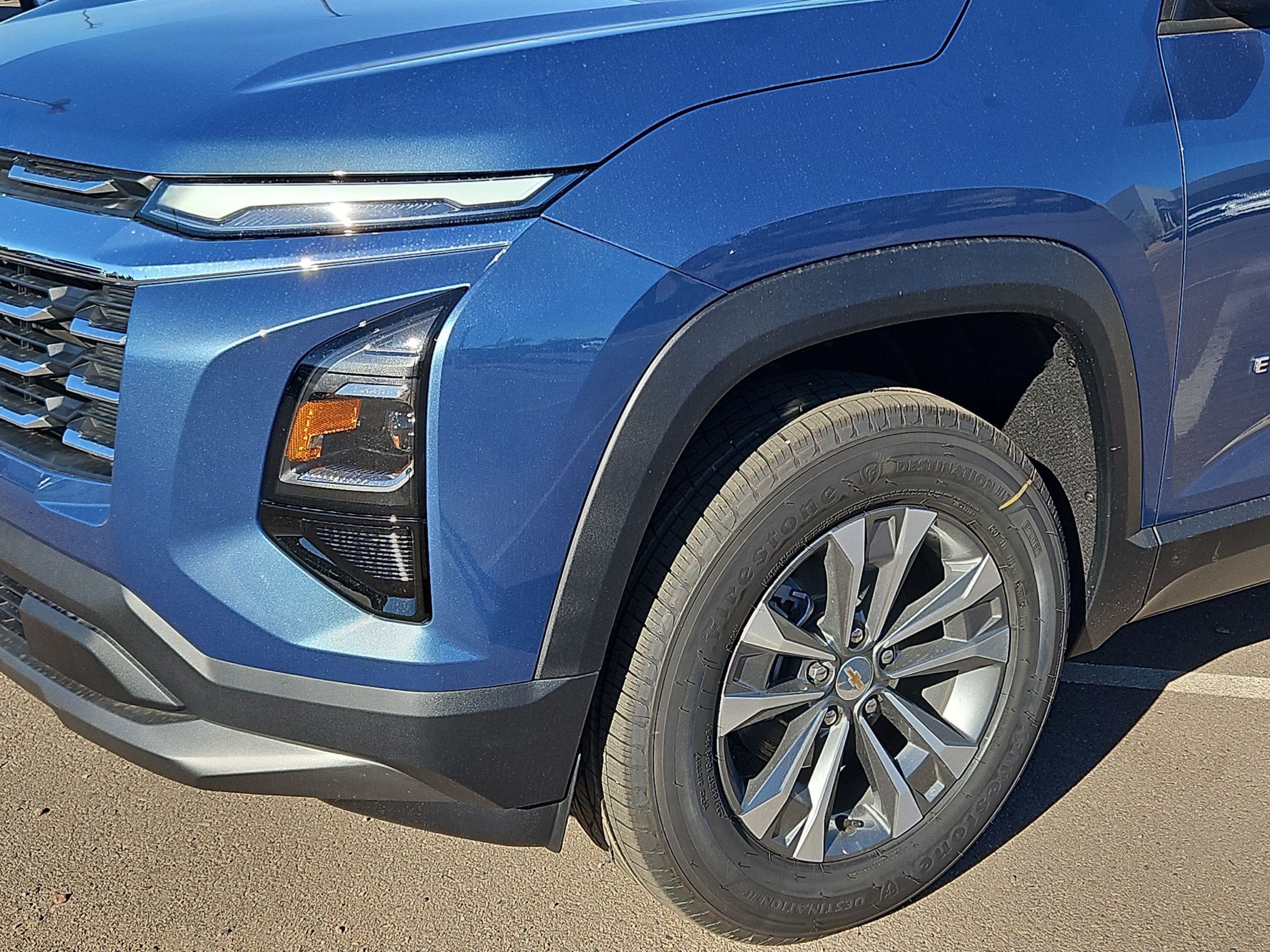 2027 Chevrolet Equinox LT - Photo 15