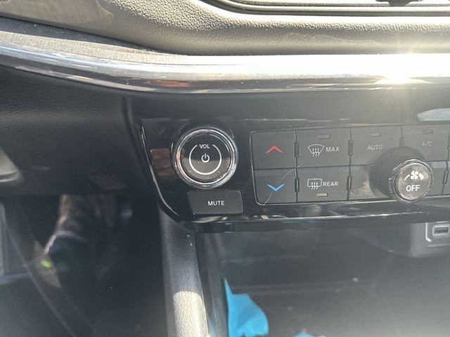 Used 2023 Gray Jeep Limited image 14