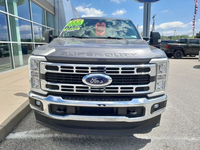 Used 2026 Gray Metallic Ford XLT image 4
