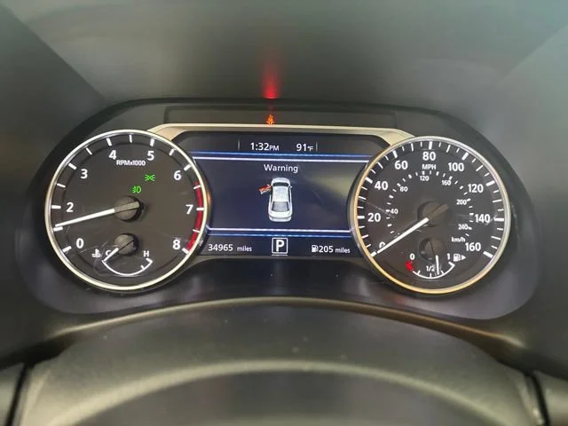 Used 2022  Nissan SR image 4