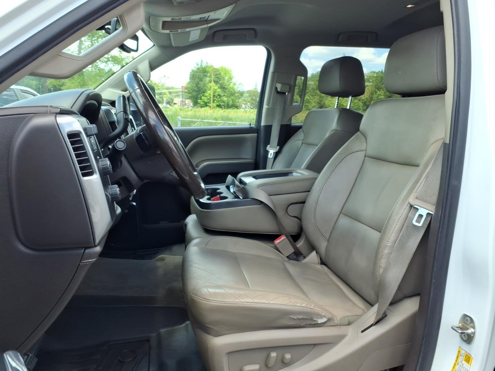Used 2015 Summit White Chevrolet LTZ image 19