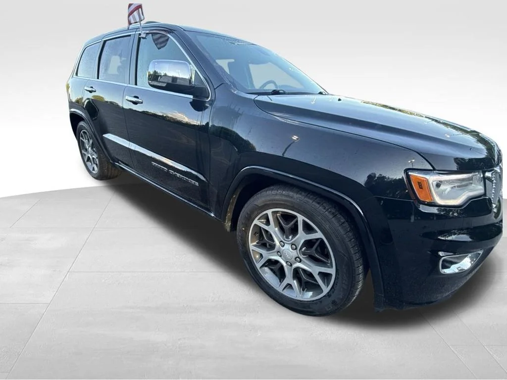 Used 2019 Black Jeep Overland image 10